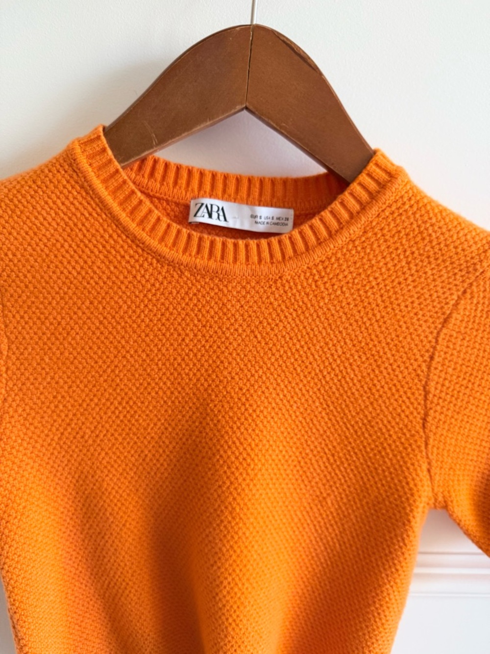 ZARA Women’s Cropped Top Short Sleeve Crew Neck Knit light Sweater Shirt Size S - Picture 4 of 17
